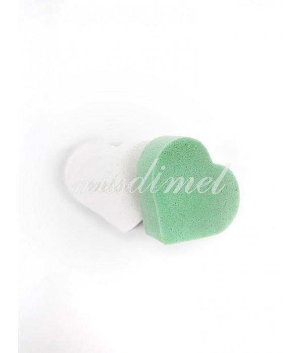 MAKE UP SPONGE HEART