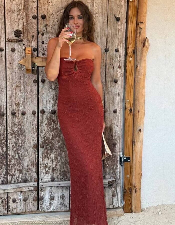 Caitrin εκάι φόρεμα στράπλες με ιδιαίτερο ντεκολτέ