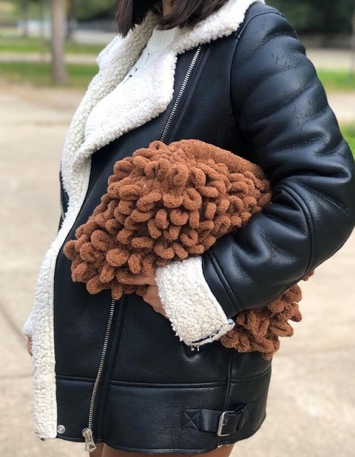 Χειροποίητη τσάντα puffy bag καφέ