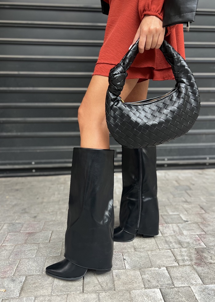 Μπότες μαύρες με εφέ αναδιπλούμενης φάσας