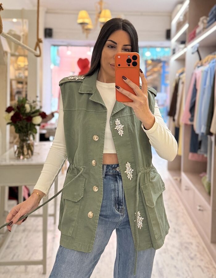 Eclat τζάκετ αμάνικο χακί με διακοσμητικά στρας