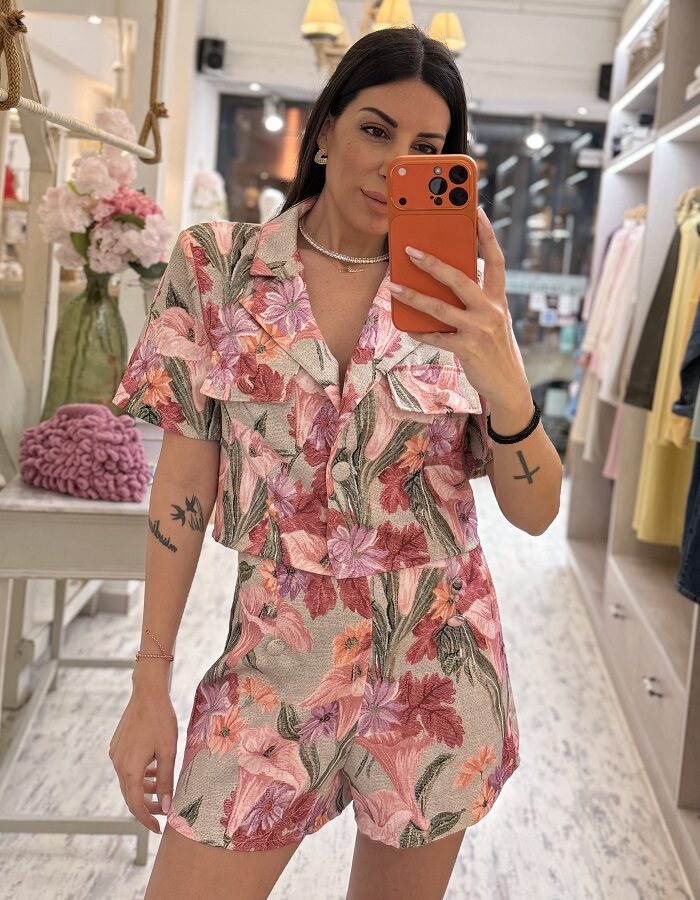 Amelia σετ σορτς με crop πουκάμισο